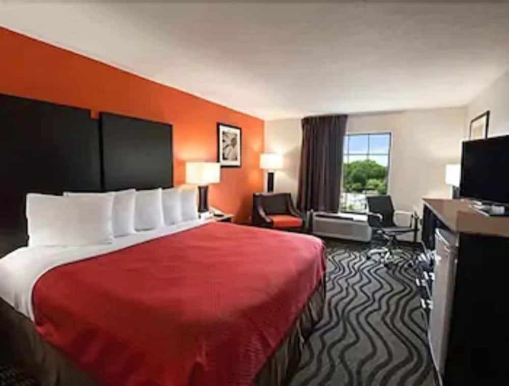 Days Inn By Wyndham Rome Downtown Eksteriør billede